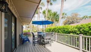 688 Queens Grant - Private Deck