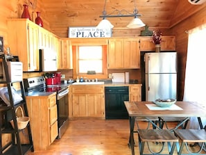 Kitchen & Dining Area