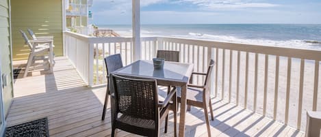 Private Oceanfront Deck