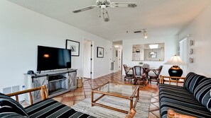 Living Room/Dining Area 1