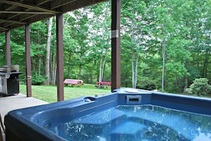 Enjoy the Relaxing Hot Tub!