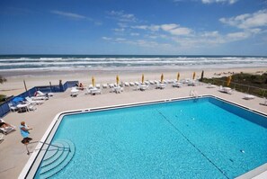 Smyrna Beach Club Community pool