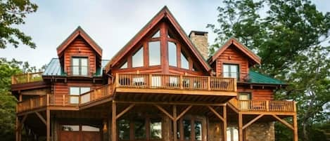 Bliss Mountain Lodge at Leatherwood Mountains