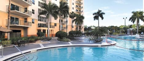 Wyndham Palm Aire Pool Area