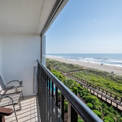 Primary Suite Oceanfront Balcony