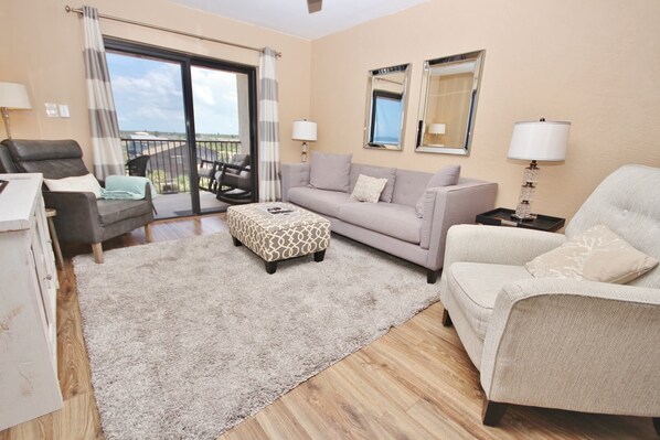 Welcome to Hacienda del Sol II 506!