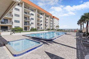 Hacienda del Sol II Pool Area