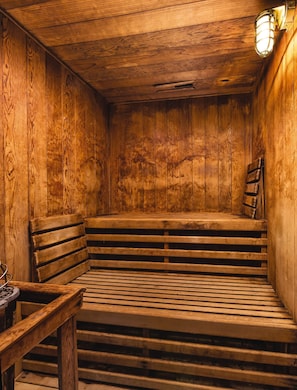 77793981-H1-Galena_Sauna-min