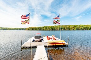 Please note: This owner uses the middle slip for their personal boat. Guests are welcome to tie up their boat to the dock side.