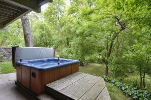 Bain à remous extérieur
