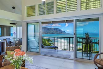 Amazing! Beautiful Ocean and Bali Hai Views! Bright and Spacious Two Bedrooms