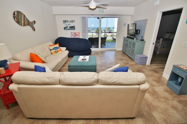 Two sofas in the living room