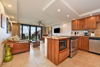 Lovely Ground floor! By Kaanapali! Spec rates Summer!