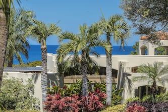 Beautifully Remodeled! Top Floor and Near pool! Palms at Wailea 304