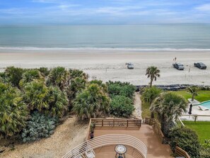 Private Walkway to the Beach