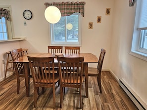 Dining area with 2 seats at breakfast bar