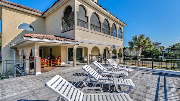 Terrace/patio
