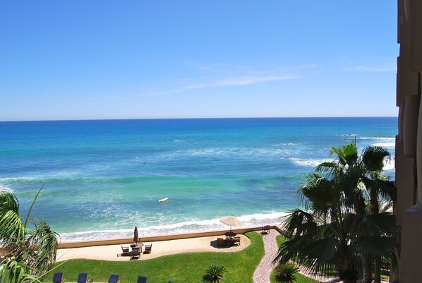 Terrace View - The terrace has a view of the surf break.