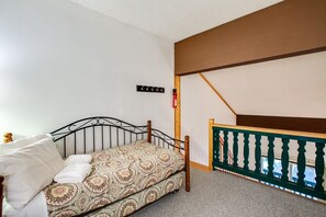 Indoors, Handrail, House, Staircase, Floor