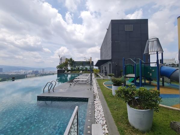 Rooftop pool