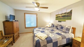 Sequoia 14 - Upstairs Primary Bedroom with En Suite