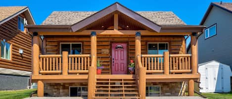 Pine Lake Vacation Rental Cabin | 3BR | 2.5BA | 1,650 Sq Ft | Steps to Access