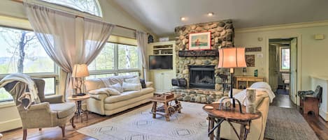 Harbor Springs Vacation Rental | 3BR | 2BA | 2,200 Sq Ft | 2 Stories