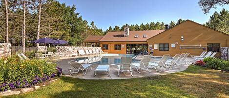 Harbor Springs Vacation Rental | 3BR | 2BA | 2,200 Sq Ft | 2 Stories