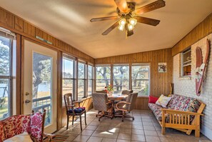 Sunroom | Dining Table