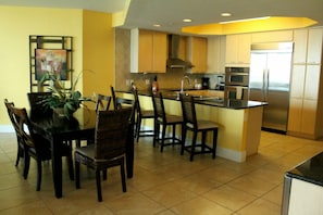 Kitchen and Dinning Room