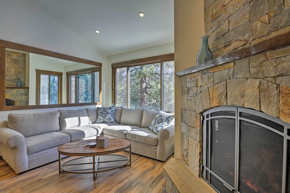Truckee Vacation Rental | 2BR | 2BA | 900 Sq Ft | Stairs Required