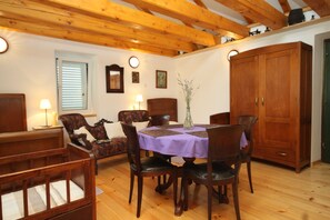 Dining room 2