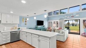 8-custom-22400FrontBeachRdUnit71-8