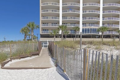 Exceptional 20th Floor Gulf Front End Unit Condo w/ Spectacular Panoramic Views!