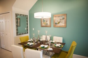 DiningRoom1