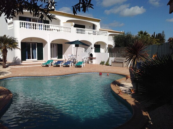 Pool and Villa view