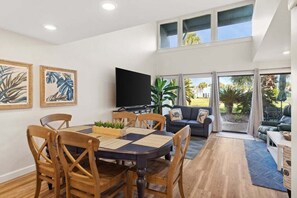 10-custom-22400-front-beach-rd-17