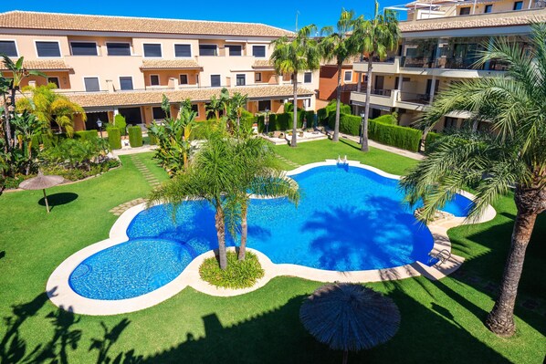 Communal swimming pool