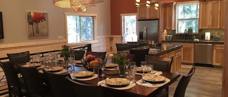 Elegant Dining Room