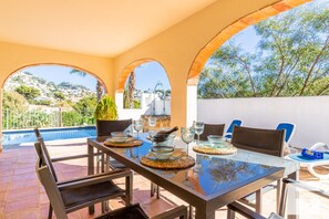 Outdoor dining area