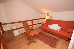 Living room 2