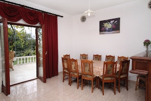 Dining room