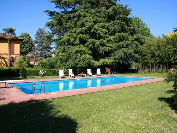 Holiday Home Swimming Pool