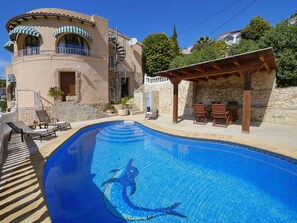 Covered terrace