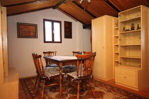 Dining room 1