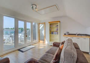 Second Floor Sitting Room