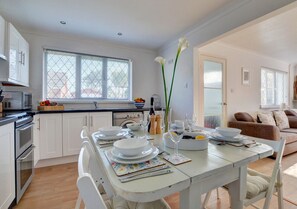 The open plan kitchen and sitting room make entertaining the family sociable and fun!