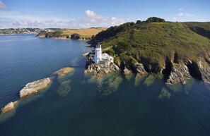 Sally Port Cottage at St Anthony's Lighthouse, situated at the furthest point of the beautiful Roseland Peninsula