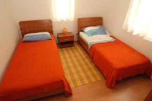 Schlafzimmer 2