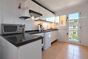 Open kitchen